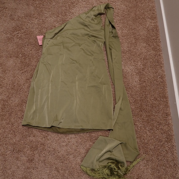 Dresses & Skirts - PrettyLittleThing Halter Dress Size 8